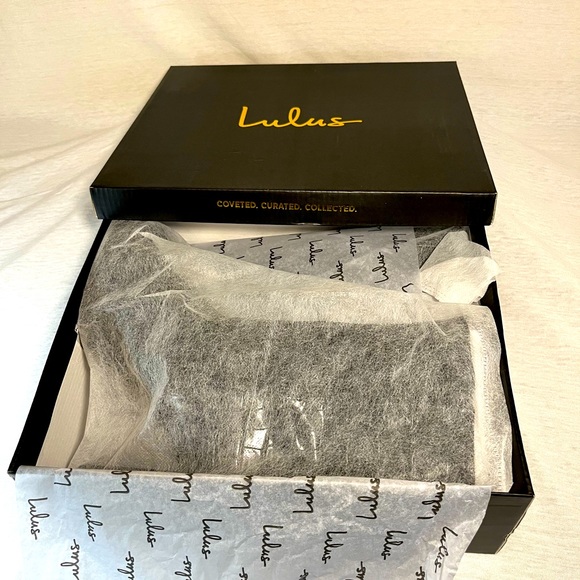 🔥Lulus - Black Crocodile Platform Boots🔥 - Picture 4 of 4